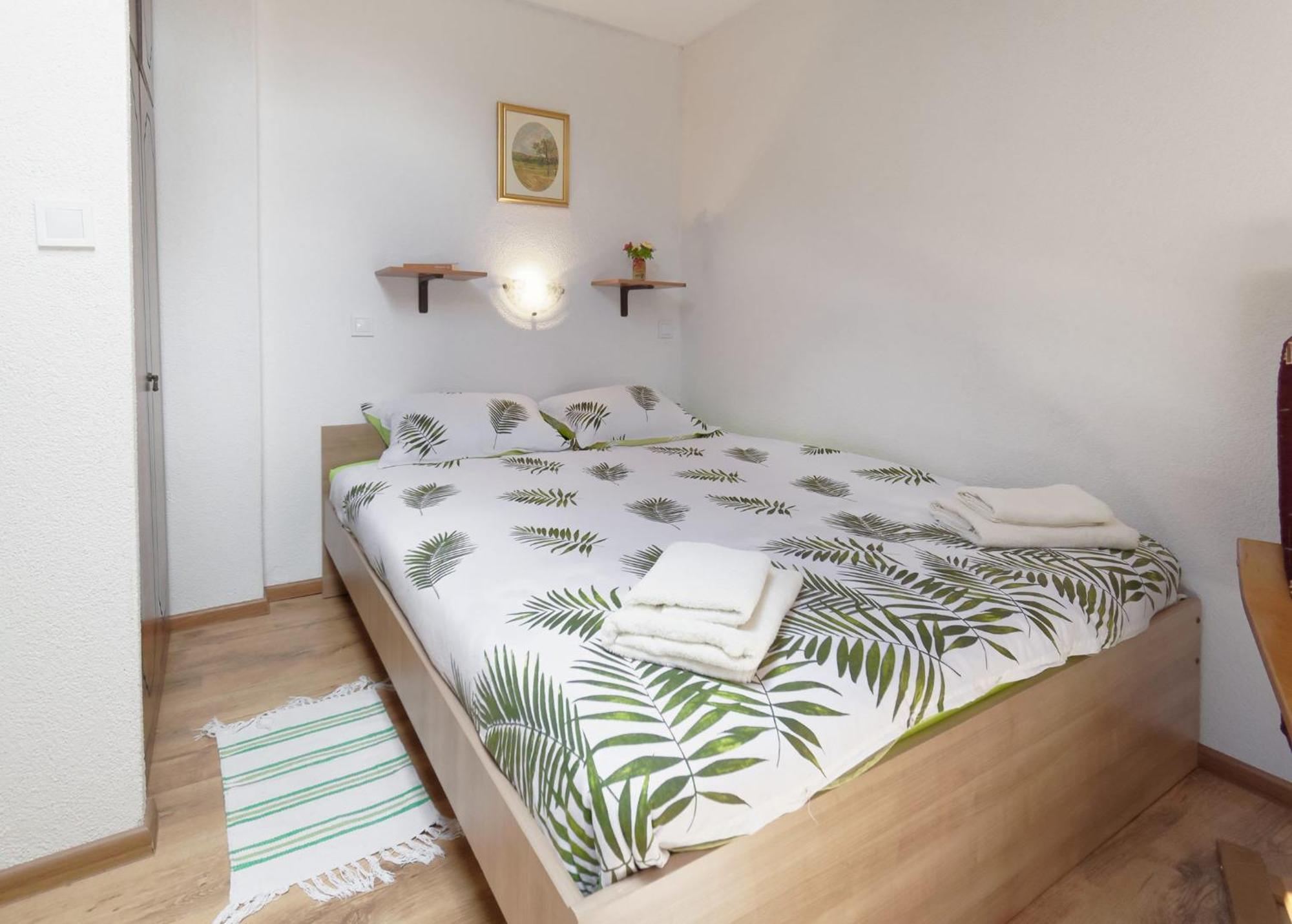 Apartments Viola By Rent Istria Momjan Exterior foto